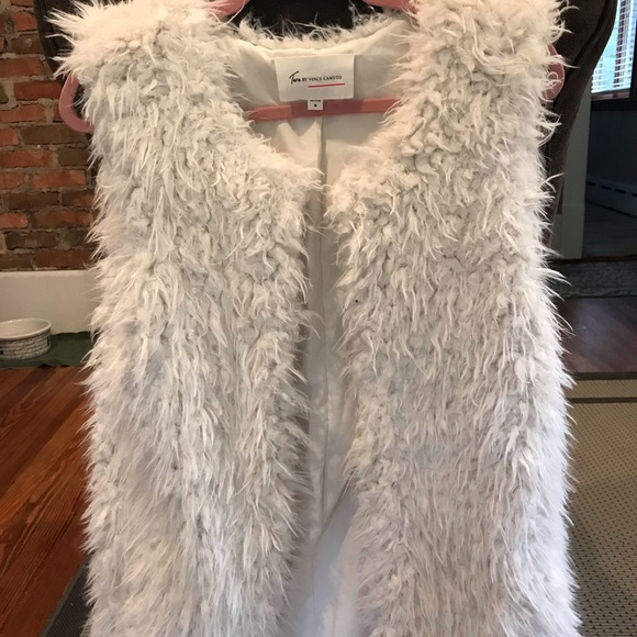 Vince Camuto Jackets & Blazers - Vince Camuto faux fur Jacket / Vest